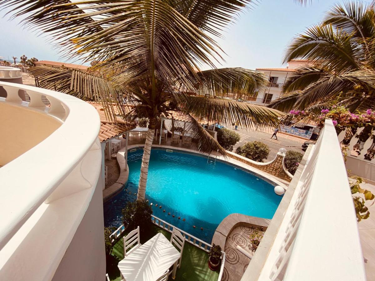 Aparthotel Nhaterra Santa Maria Bagian luar foto