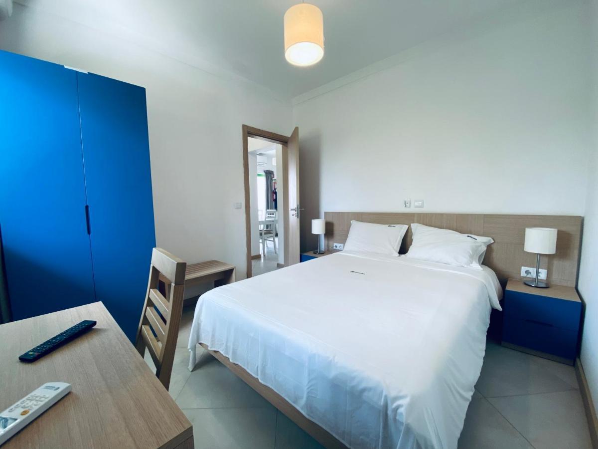 Aparthotel Nhaterra Santa Maria Bagian luar foto