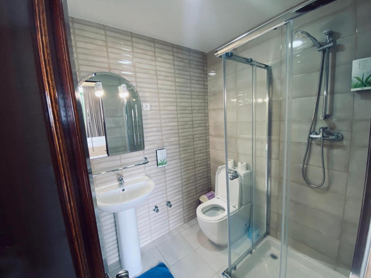 Aparthotel Nhaterra Santa Maria Bagian luar foto